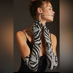 Anna Sui Black and White Zebra Pattern Gloves